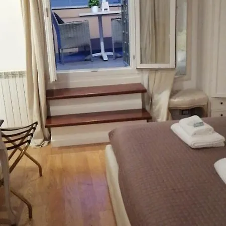 Navona Romantic Dream بيت ضيافة *
